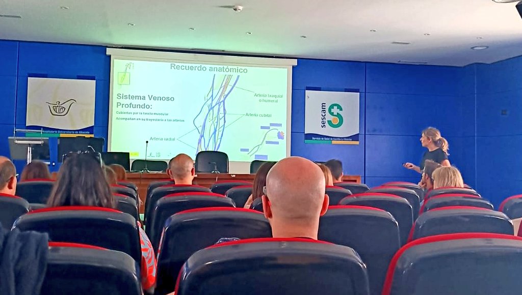 De nuevo hoy se ha celebrado el taller presencial de formación básica en #ecografíaclínica para #Enfermería  del <a href="/sescamclm/">SESCAM</a> en #Albacete con la direccion de <a href="/SCAMFYC/">🆂🅲🅰🅼🅵🆈🅲</a> y <a href="/semfyc/">semFYC</a> . Otra veintena de profesionales enganchados a la practica de esta técnica