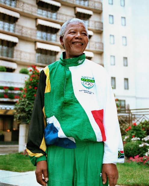 Khaya Dlanga (@khayadlanga) on Twitter photo The world’s greatest sporting nation. This should be our national tracksuit. The world’s greatest sporting nation. This should be our national tracksuit.