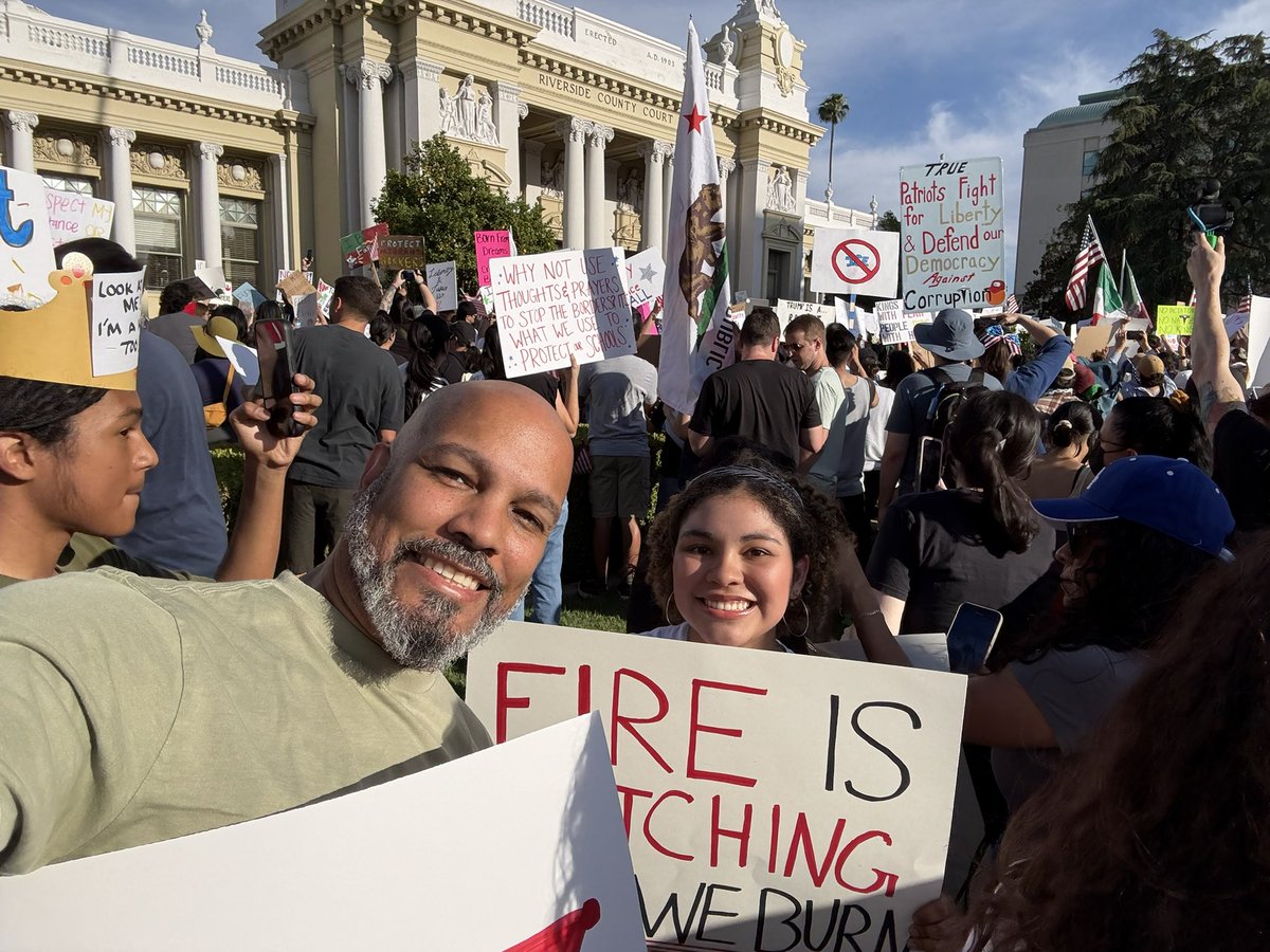 shaunlabrie's tweet image. Today was such an important day of humanity I got to share with my family!! They were excited and ready to be heard ✊🏽