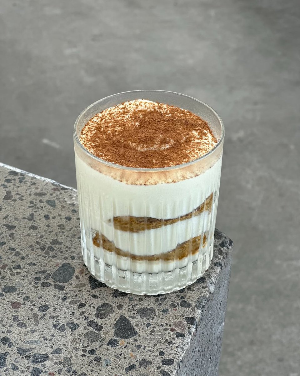 At 𝗩𝗮𝗹𝗹𝗲 𝗖𝗮𝗻𝗴𝗴𝘂, comfort meets elegance by the pool. Whether it’s a long lunch or intimate dinner, you’ll love the house-made pesto farfalle, perfectly pan-seared barramundi, and that creamy, dreamy tiramisu.

➡️ bit.ly/ValleCanggu
📱 WA +62-811-330-077