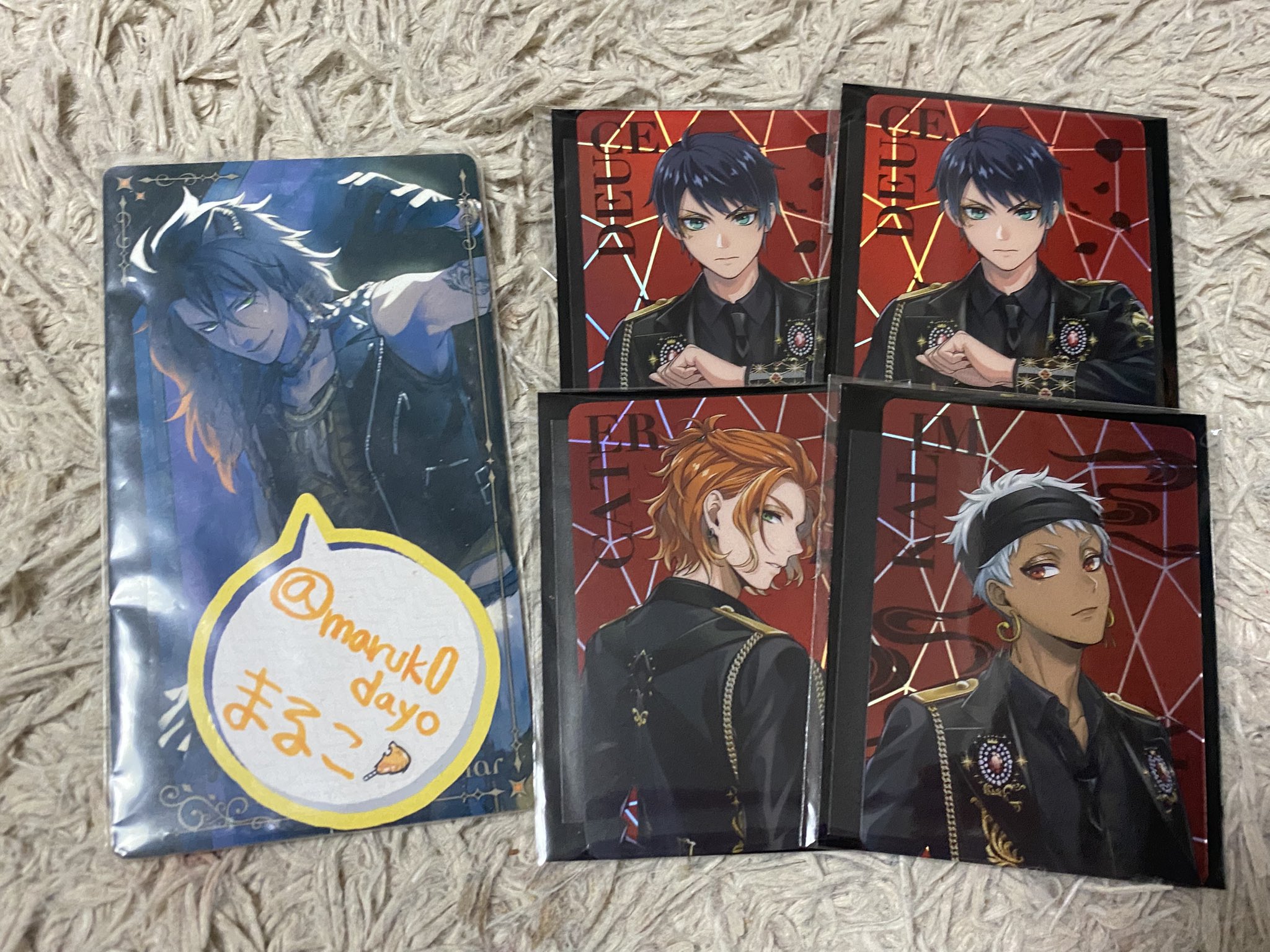 ツイステ レオナ 缶バッジ オーロラカード 3点セット - メルカリ