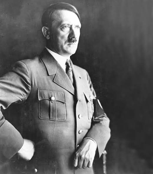 Hitler'in Yahudiler hakkında ki ilginç sözü 🗣️

Vicdan bir Yahudi icadıdır tıpkı onların sünneti gibi kusurludur

📕Robert G.L Waite, The Psychopathic God-Adolf Hitler sayfa 17