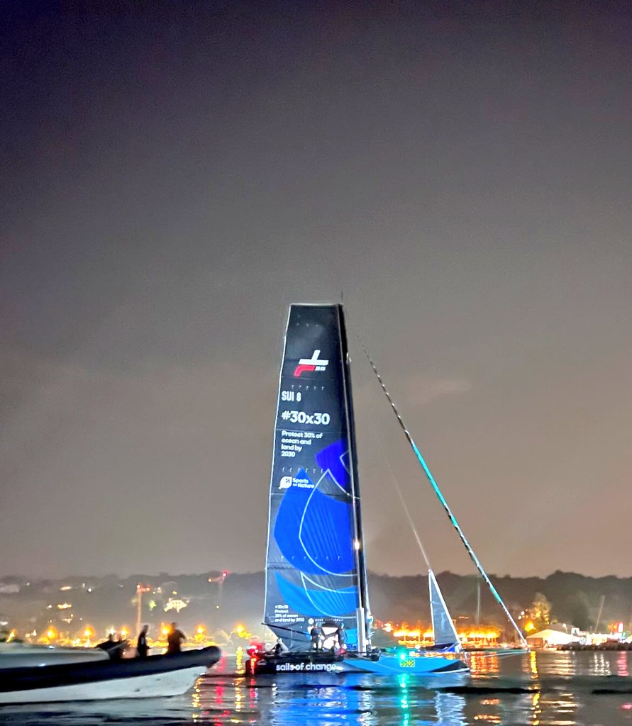 #UltimTeam #TF35 #BDORL

C'est après 15h33 min que Yann Guichard et son équipage ont franchi la ligne d'arrivée de la 86eme édition du Bol d'Or Léman en 2eme position et 1 er TF35. Yvan Ravusin sur Sails of Change 10 termine 7eme.