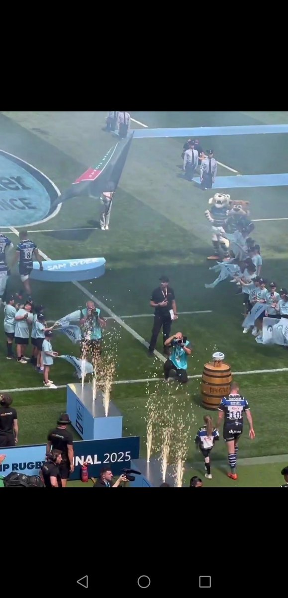 Dan Squire tweet media