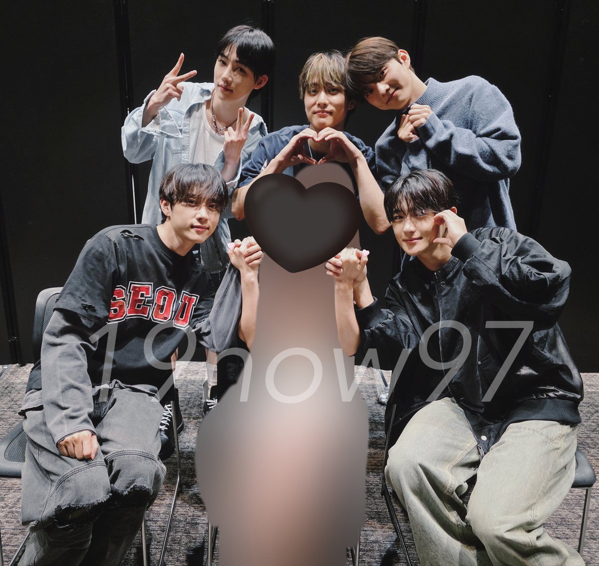 19now97's tweet photo. 또 만나요 사랑해요 🫶🏻💗 https://t.co/FzGU1rCcR9