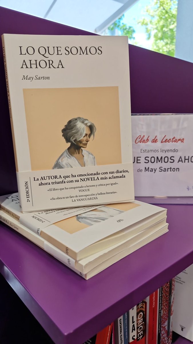 En nuestro Club de Lectura estamos leyendo esta joya: "Lo que somos ahora " de May Sarton, una novela que nos invita a reflexionar sobre la.vida, la soledad y el paso del tiempo.
Nos declaramos fans incondicionalesde 
Os invitamos a participar en la sesion del 3 de jukio, 19:30h