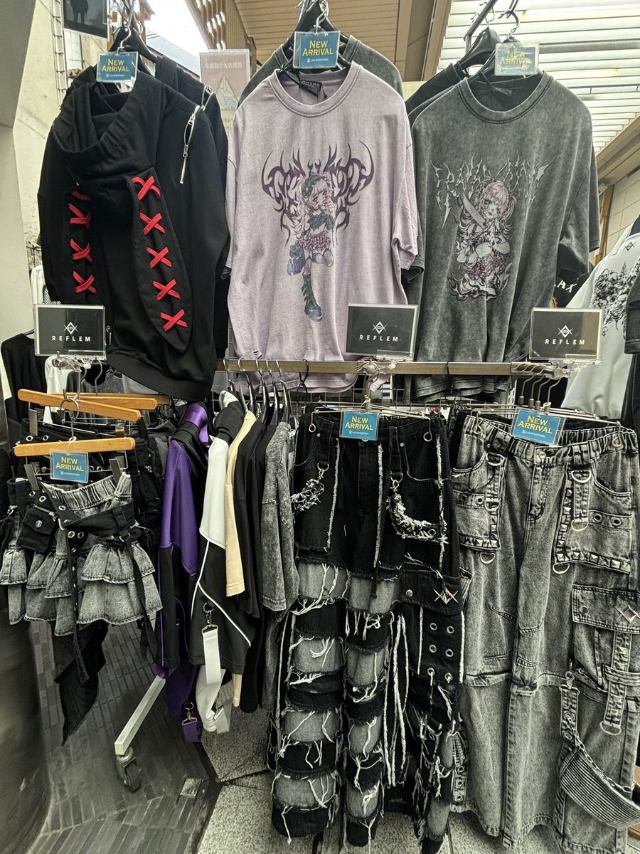 TRAVAS_LAX2's tweet photo. 【‼️新作入荷‼️】

お待たせしました‼️✨
やっと新作がたっぷりと出揃いました💖

レフレム、トラヴァス多数の新作アイテム
再入荷がないものもございます。

お早めにお求めください！

#レフレム #トラヴァス #中性  #ぴえん系 #量産型 #地雷系 #自撮り #雰囲気 #天使界隈  #サブカル https://t.co/f7yyfgPKna