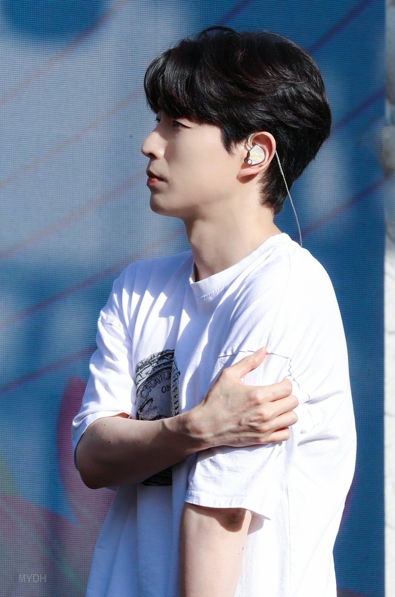 MyDooHoon's tweet image. 240928 분당대광사 가을빛 예술제 리허설

-

(╭☞• ⍛• )╭☞❤️

-

#배두훈 #Baedoohoon
#포레스텔라 #Forestella