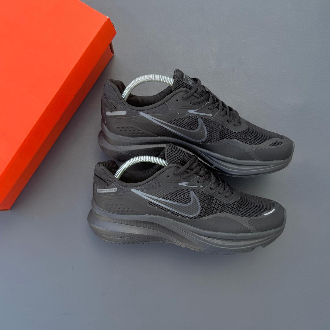 RUNNING

SIZE 41,42,43,44,45

PRICE 75,000

KARIBUNI