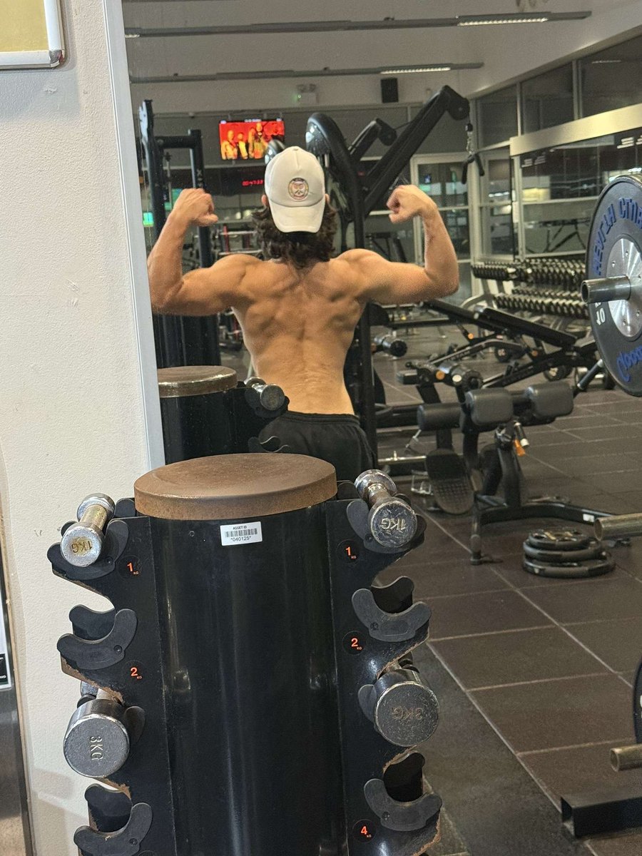 eshz 真 忠 tweet media