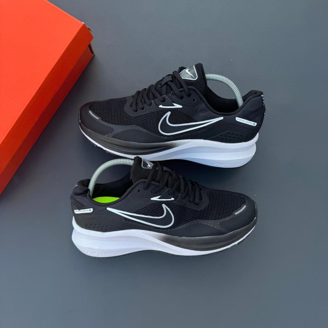 RUNNING

SIZE 41,42,43,44,45

PRICE 75,000

KARIBUNI