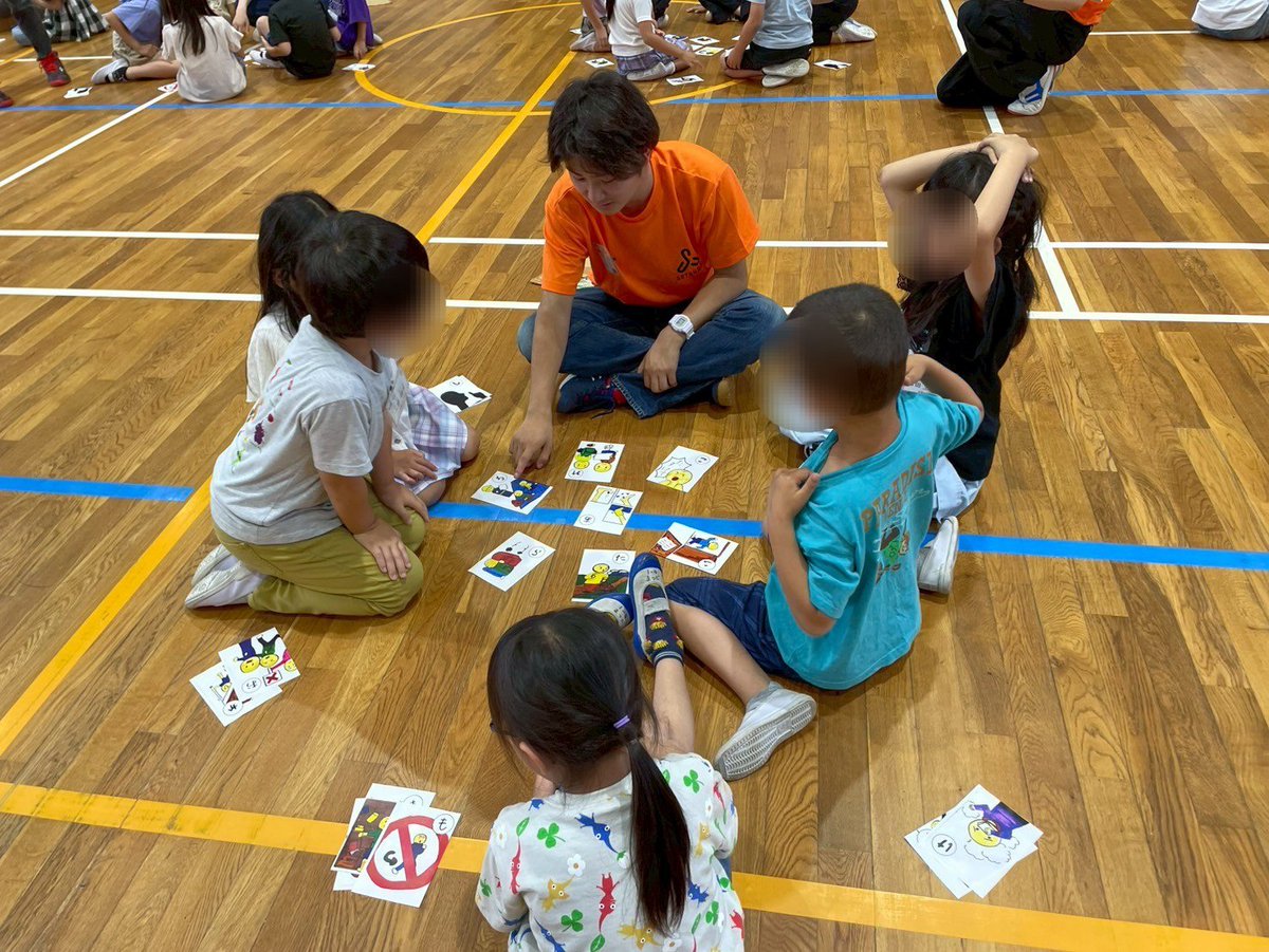 volusuta19's tweet photo. 【活動紹介】
⛑️低学年防災キャンプ⛑️

️6/8(日)に行われた、低学年防災キャンプについてです👦🏻👧🏻✨

今回の低学年防災キャンプでは、交野市に住む低学年の児童に、楽しいゲームを通して、防災について学んでもらいました🦽

️質問等DMしてね💌

#摂南大学
#摂南大学ボランティア・スタッフズ https://t.co/DrRxZ9xJKM