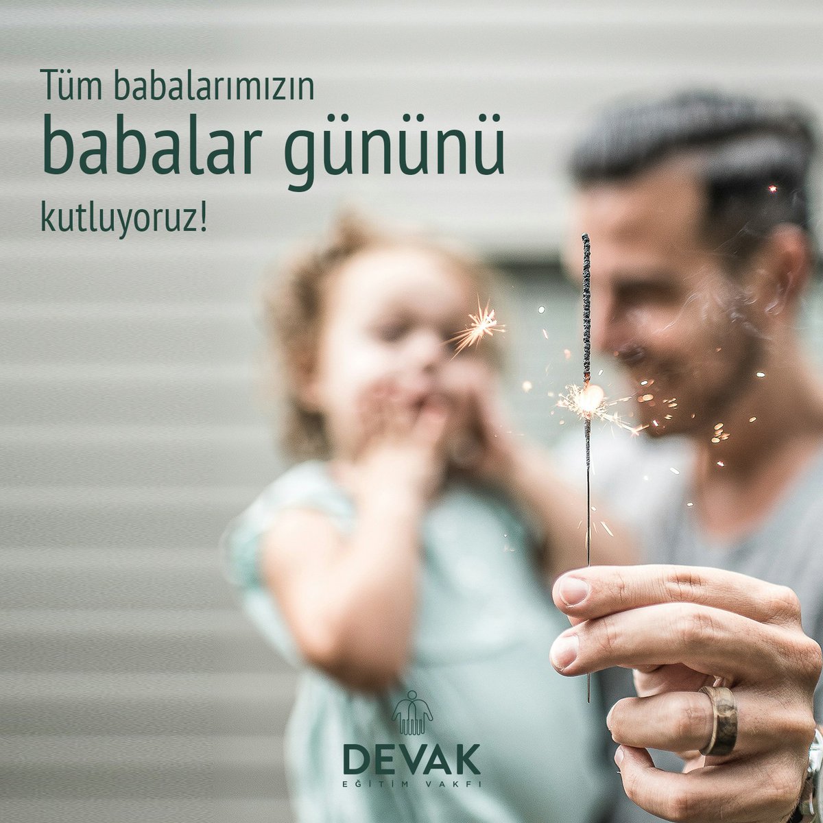 Tüm babalarımızın babalar gününü kutluyoruz!