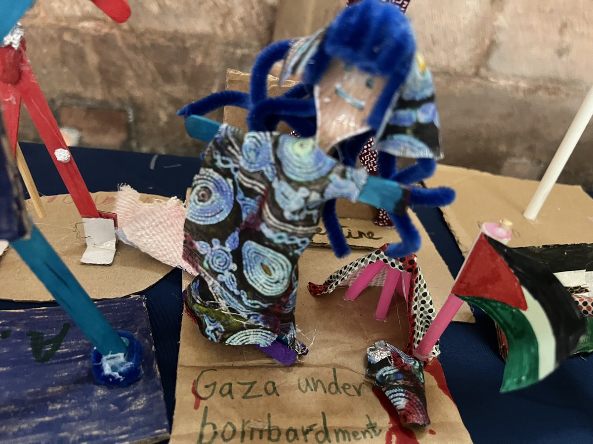 Children’s powerful, direct and incredibly moving response to ‘Community as Superpower’ theme for <a href="/RefugeeWeek/">Refugee Week 🧡</a> in <a href="/CarlisleCath/">Carlisle Cathedral</a> this week.