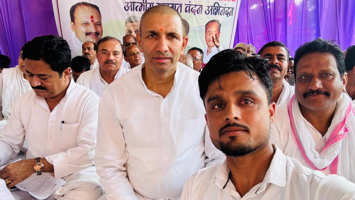 Rehankhan8693's tweet photo. मध्य प्रदेश के यशस्वी प्रदेश अध्यक्ष बड़े भैया जीतू पटवारी जी
Boss
@jitupatwari 
@KunalChoudhary_ https://t.co/qpn7MOKL7f