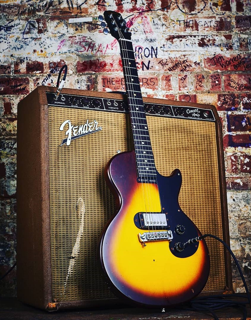 muerdekeroyo (@muerdekeroyo) on Twitter photo In Memoriam RORY GALLAGHER!
Rory Gallagher's 1960 Gibson Melody Maker #FamousGuitars #guitar #Gibson #RoryGallagher
#GibSunday In Memoriam RORY GALLAGHER!
Rory Gallagher's 1960 Gibson Melody Maker #FamousGuitars #guitar #Gibson #RoryGallagher
#GibSunday