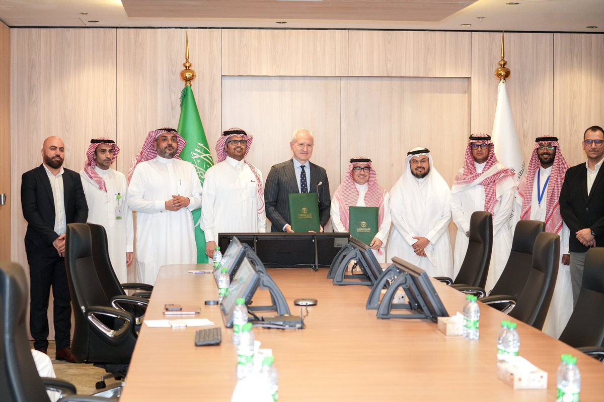 سعداء بالإعلان عن شراكتنا مع المركز الوطني لتنمية الغطاء النباتي لزراعة 200,000 شجرة في أنحاء المملكة بحلول 2030 🌱
مبادرة تعكس التزامنا بالبيئة وتدعم رؤية السعودية لمستقبل أكثر خضرة واستدامة! معًا نحو غدٍ أفضل 🌍💚
#من_قلب_هذه_الأرض_ولها
<a href="/ncvcksa/">المركز الوطني لتنمية الغطاء النباتي ومكافحة التصحر</a>