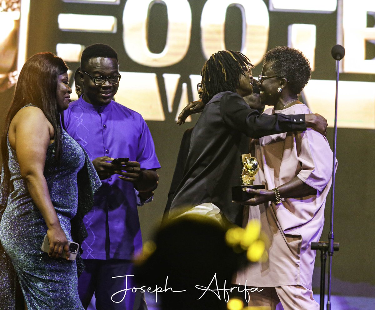 Sika Digital Marketing Agency (@sikadma) on Twitter photo "Congratulations to the incredible Doris Boaduwaa on being awarded Women's Footballer of the Year at the Ghana Football Awards! You're making an impact and inspiring a nation!
๐ธ <a href="/josephodei09/">Joseph Afrifa Sarfo</a> ๐
#WeBrandTheAthlete #SDMA ๐ฅ#DB9 "Congratulations to the incredible Doris Boaduwaa on being awarded Women's Footballer of the Year at the Ghana Football Awards! You're making an impact and inspiring a nation!
๐ธ <a href="/josephodei09/">Joseph Afrifa Sarfo</a> ๐
#WeBrandTheAthlete #SDMA ๐ฅ#DB9
