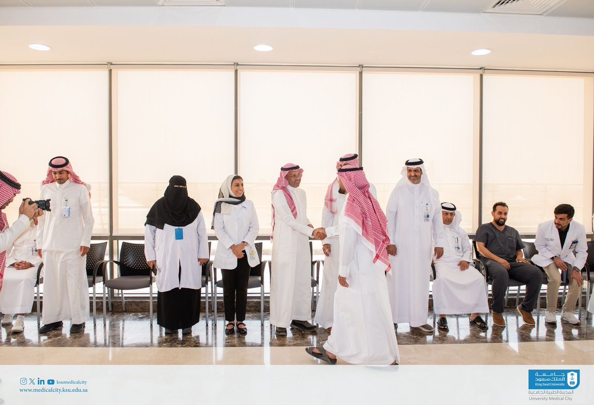 ksumedicalcity's tweet photo. #المدينة_الطبية_الجامعية بجامعة الملك سعود تُقيم حفل معايدة لمنسوبيها في مستشفى طب الأسنان الجامعي بمناسبة #عيد_الأضحى_المبارك⁩. https://t.co/U4z4araZyh