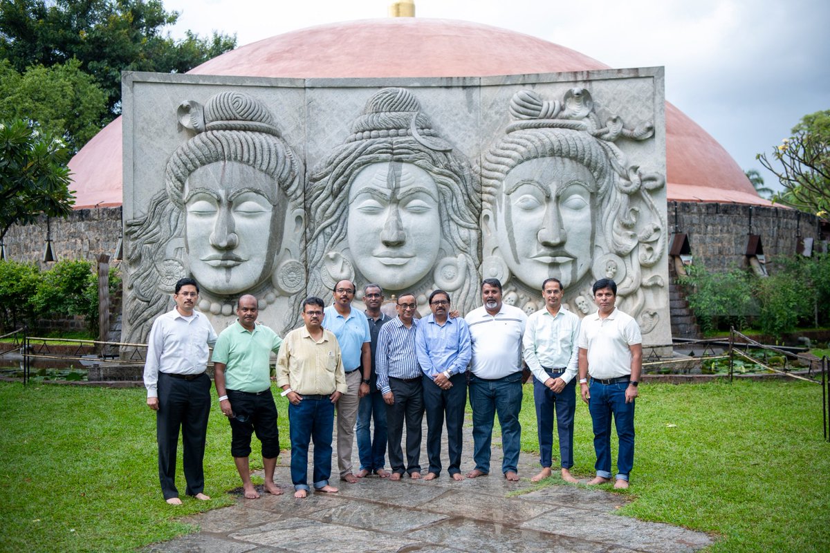 ishafoundation's tweet image. It was a delight to host 38 leaders from @BoschGlobal Business Services at Isha Yoga Center Coimbatore. Their team experienced the transformative power of the Center&apos;s consecrated spaces - Dhyanalinga, Yogeshwar Linga, and the magnificent Adiyogi - while participating in an…