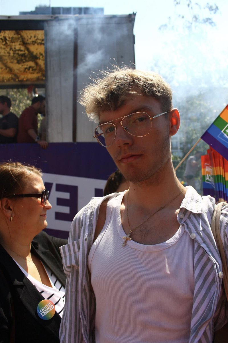 Dziękuję Warszawo!❤️

Karol Nawrocki z Mentzenem i Braunem nie odbiorą nam marzeń o lepszej Polsce.