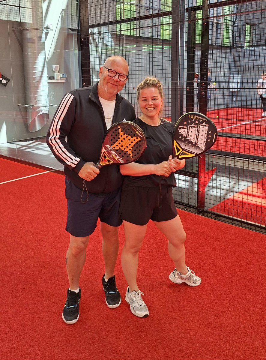 Padellen met me dochter op #NieuwMarlot . PAdellen en DOCHTERdellen 🤣