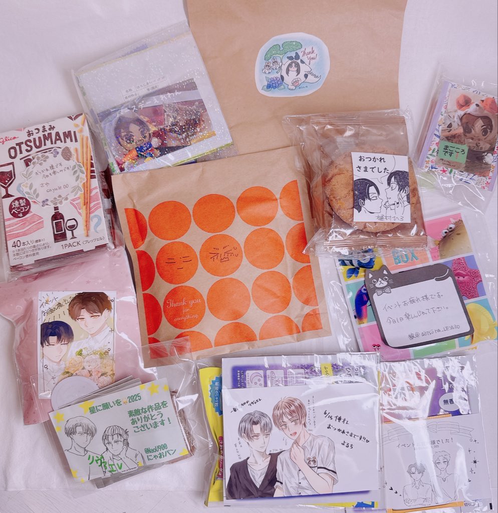 差し入れくださった方々ありがとうございました…！お気を遣わせてしまった方々には申し訳ない…😭とはいえめちゃめちゃ嬉しいです！本当にありがとうございました！
コミュ障発揮してしまってたのでちなんと会話出来てたか不安ですが！
色んな方にお会いできてよかった！！楽しかったです！！🥰💕