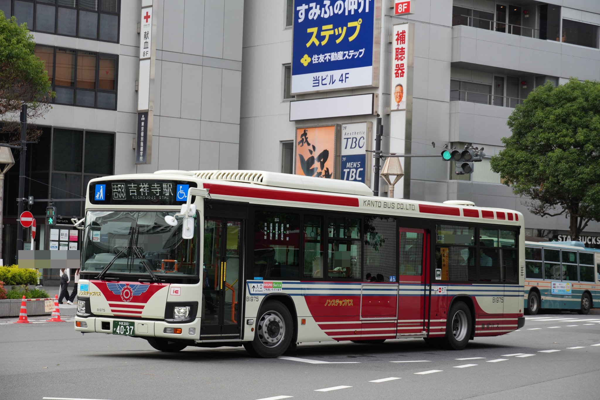 Gte6_F6a8AAOgi3.jpg:large