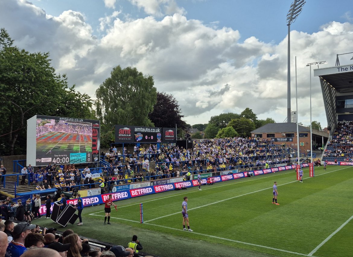 Rugby League Away Fans (@rlawayfans_) on Twitter photo ๐บ<a href="/WarringtonRLFC/">Warrington Wolves</a> doing it tough away at <a href="/leedsrhinos/">Leeds Rhinos</a> back In <a href="/SuperLeague/">Betfred Super League</a> action after their CC Final defeat ๐ฆ ๐บ<a href="/WarringtonRLFC/">Warrington Wolves</a> doing it tough away at <a href="/leedsrhinos/">Leeds Rhinos</a> back In <a href="/SuperLeague/">Betfred Super League</a> action after their CC Final defeat ๐ฆ