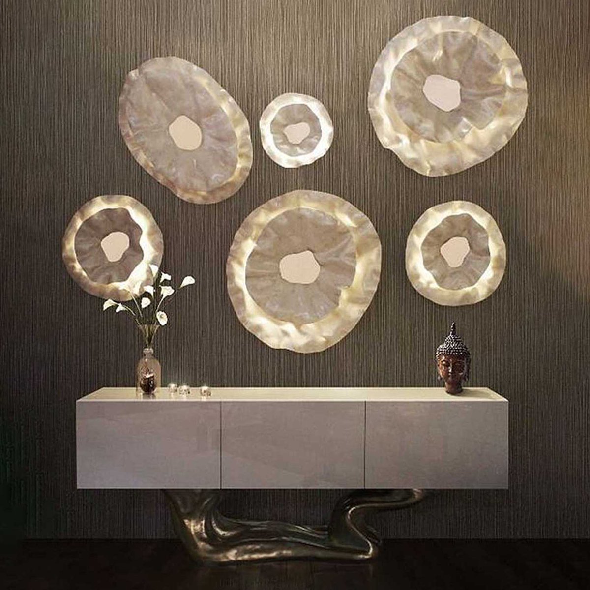 dessaive's tweet image. Inspiriert von der organischen Form der Seerose (Nenúfares) zeichnen sich die wellenförmigen Linien der NENÚFARES Lichtpaneele von KARPA durch faszinierende optische Effekte aus. 4 Größen. dessaive.de/p/leuchten/wan…

#DesignLighting #Lichtkunst #Seerose #deSaivedeSign