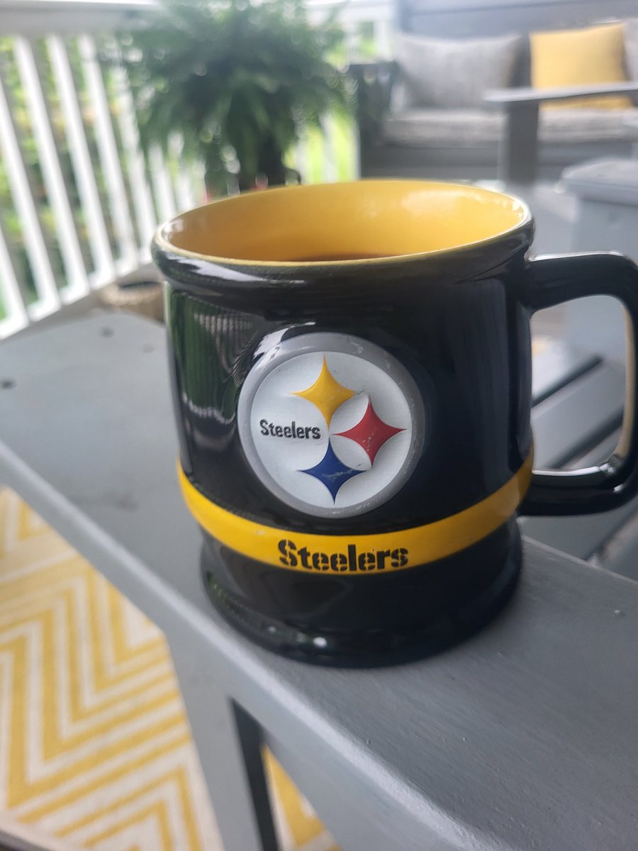 63dags's tweet photo. @whoward_ @steelers @PaniniAmerica Go Steelers from Grove City PA. If you're ever up north and need a place to hang! https://t.co/CwwokK7RMO