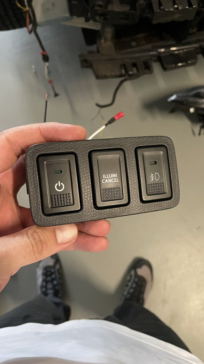 HighCo's tweet image. Corner lights incoming #zc21s #swifttribe