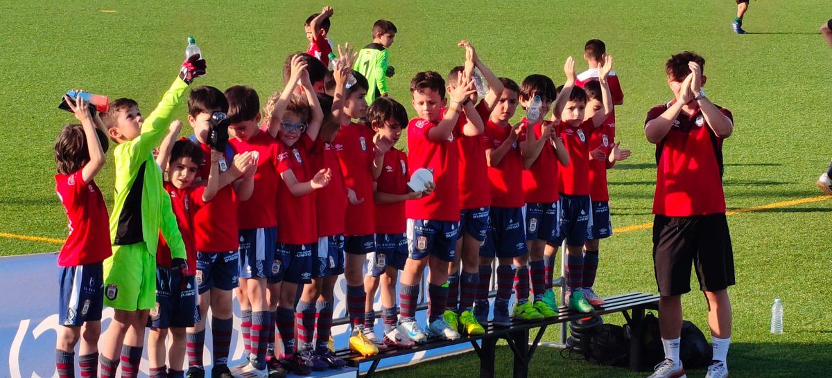 👉 El Prebenjamín B ha participado en el torneo organizado por el Cabrerizos.
#VamosRealÁvila ♥️💙