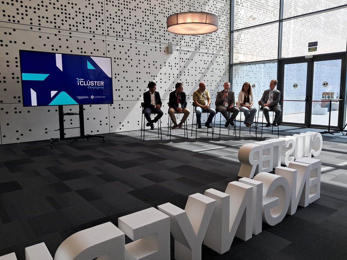 coetic's tweet photo. 🚀 Reus impulsa el nou Clúster d’Enginyeries a través de @RedessaReus per potenciar el sector a Catalunya Sud!
🔧 +20 enginyeries ja formen part d’aquest ecosistema d’innovació i talent.
@claradvdona ha assistit en representació del @coetic.cat  
#Innovació #Talent #CatalunyaSud https://t.co/fuIBtH97cP