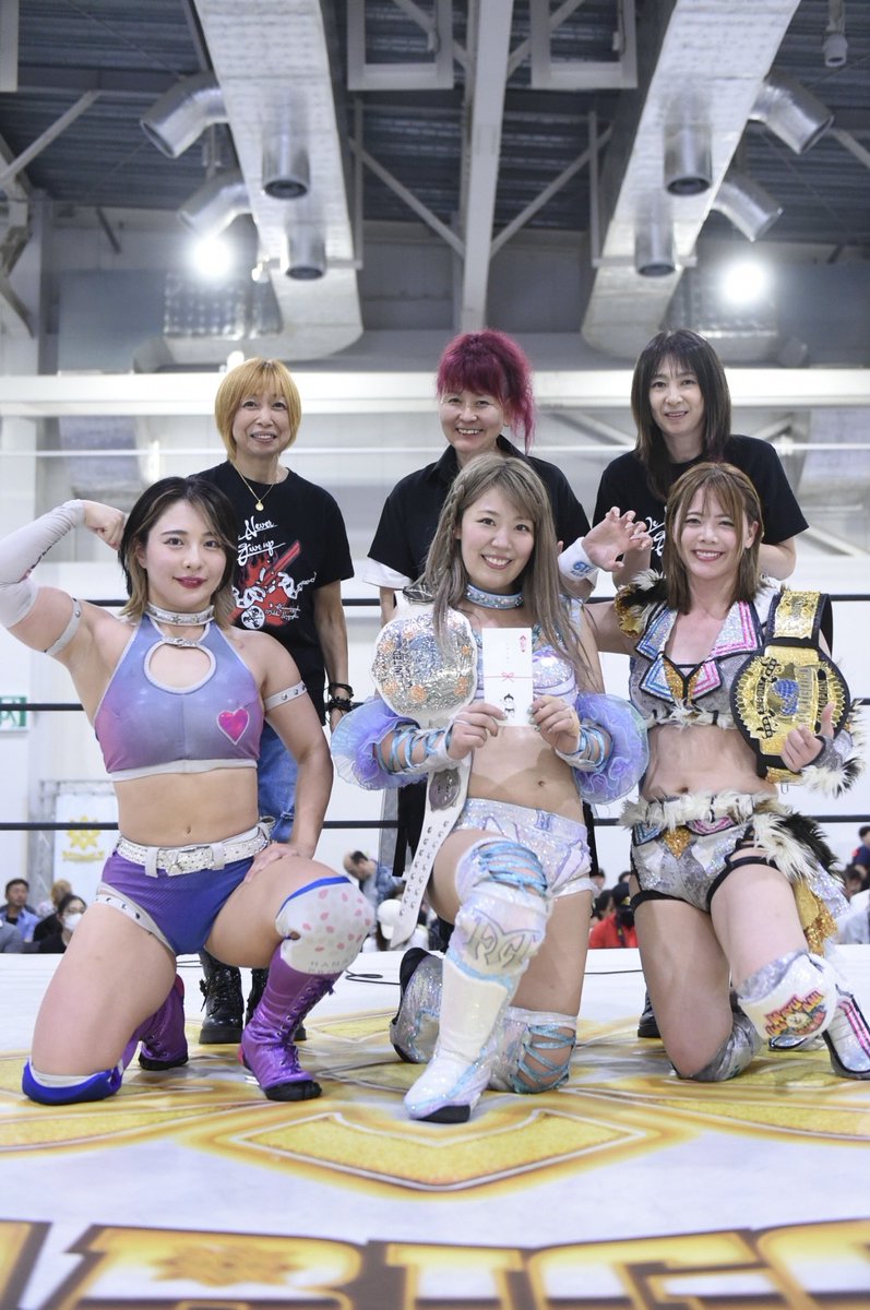 ６月１５日　雨止んだ！蒸暑い

静岡大会ありがとうございました♪
貴婦人とちゃんよたさんと初！！
また来るから、また来てね☺️♡