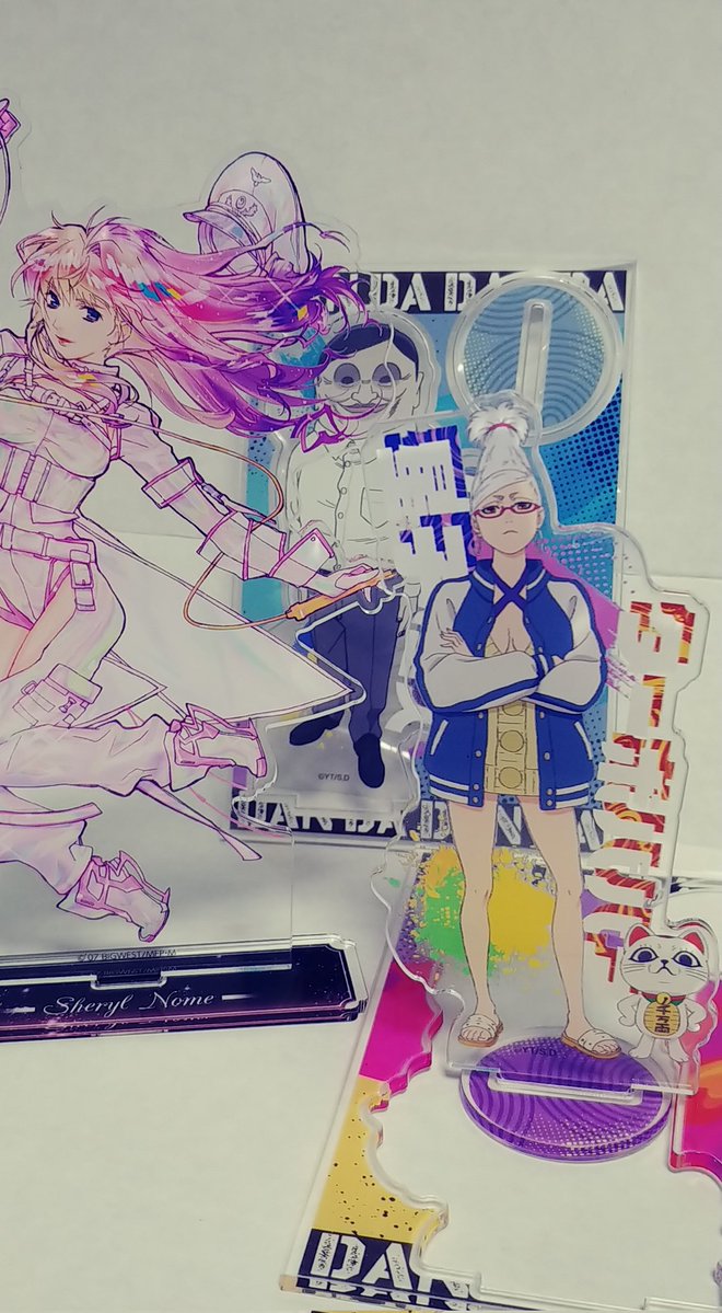 星子アクスタはフレーム付きで300円。
サイズは違うしランダムだけど…

がんばってるなーw
がんばってるよねーw