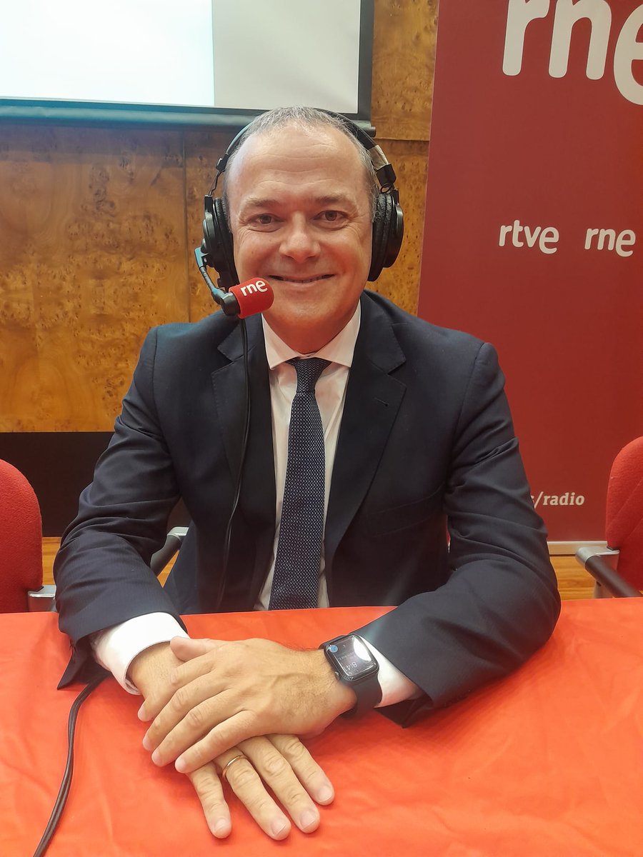 No es un día cualquiera | RNE (@neudc_rne) on Twitter photo "Este es un lugar de encuentro". Lo afirma <a href="/AugustoHidalgo_/">Augusto Hidalgo</a> vicepresidente primero y consejero de Obras Públicas de <a href="/GranCanariaCab/">Cabildo Gran Canaria</a> Una tierra llena de atractivos de todo tipo. "Más del 40 por ciento del PIB de las islas dependen del Turismo. Queremos ser sostenibles". "Este es un lugar de encuentro". Lo afirma <a href="/AugustoHidalgo_/">Augusto Hidalgo</a> vicepresidente primero y consejero de Obras Públicas de <a href="/GranCanariaCab/">Cabildo Gran Canaria</a> Una tierra llena de atractivos de todo tipo. "Más del 40 por ciento del PIB de las islas dependen del Turismo. Queremos ser sostenibles".
