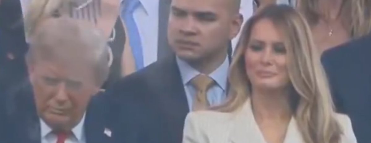 RealFrozz's tweet photo. @briantylercohen How about this one of Melania laughing at him? https://t.co/2cMXWkuEuu