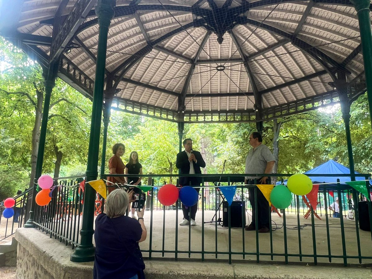 Geoffroy Boulard (@geoffroyboulard) on Twitter photo Le 17e en fêtes ! Belles initiatives associatives soutenues par <a href="/Mairie17/">Mairie du 17e</a>.
🎈Saussure en fête (animations, vide-greniers)
🎈Passage du Petit-Cerf : 1ère fête !
🎈Square des Épinettes : 60 ans du collège Mallarmé !
🎈Rue aux enfants passage Saint-Ange (animations, vide-greniers) Le 17e en fêtes ! Belles initiatives associatives soutenues par <a href="/Mairie17/">Mairie du 17e</a>.
🎈Saussure en fête (animations, vide-greniers)
🎈Passage du Petit-Cerf : 1ère fête !
🎈Square des Épinettes : 60 ans du collège Mallarmé !
🎈Rue aux enfants passage Saint-Ange (animations, vide-greniers)