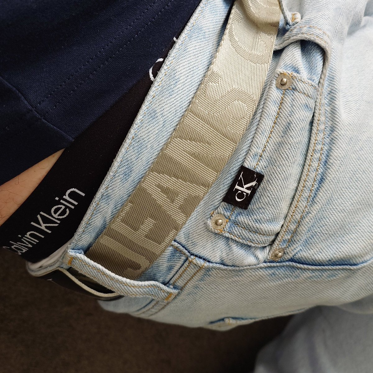 CurwenSimon's tweet image. #ootd #hyperblue #nike #airmax #tn over #whitenike #socks

 #calvinkleinjeans over #CalvinKlein #briefs