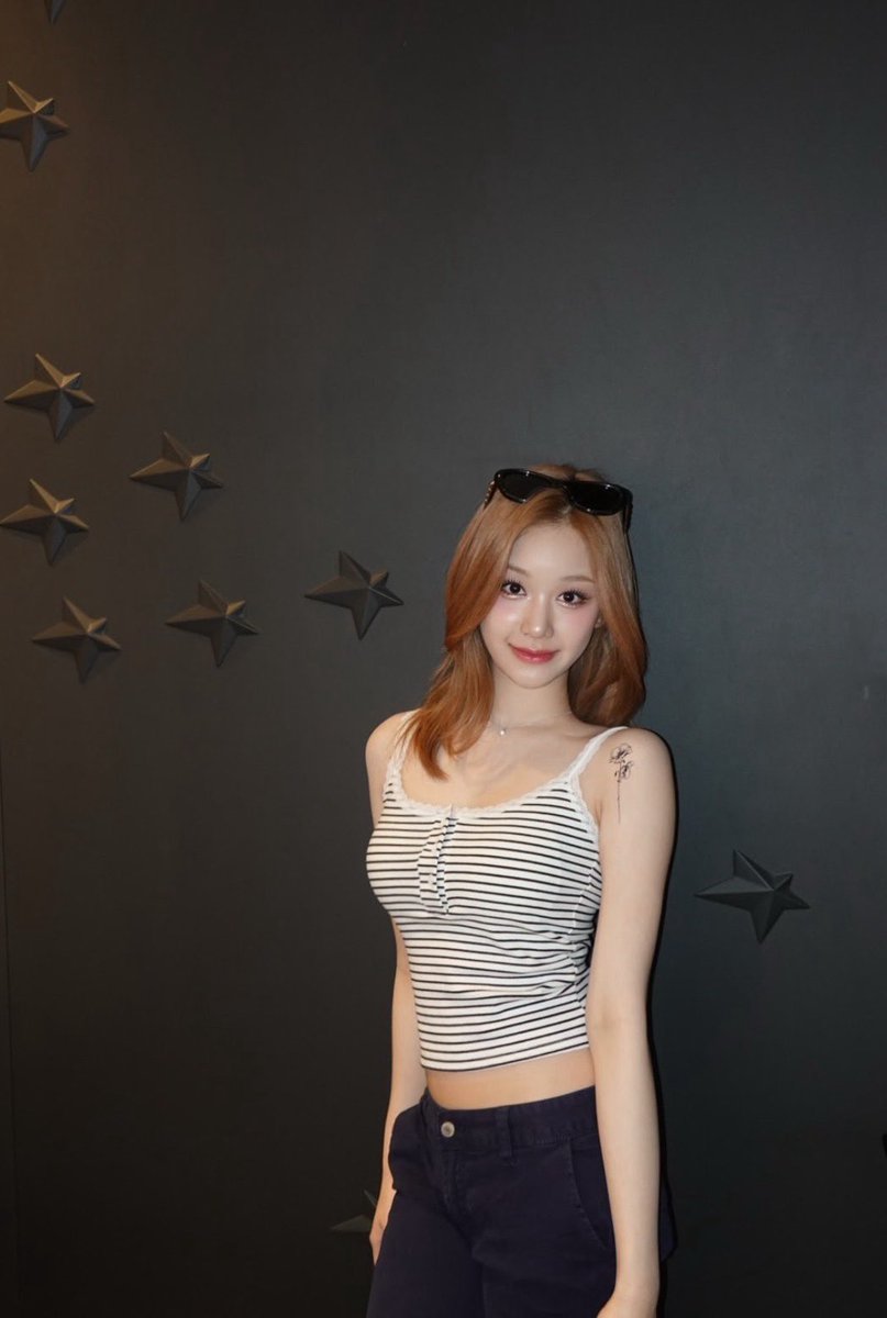 picbaemon's tweet photo. PHARITA WEVERSE UPDATE https://t.co/GNkiKSLCA3