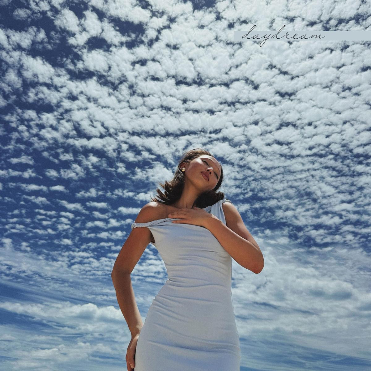 WHTLURBAN's tweet image. #NowPlaying 🔥 #HotSingle 🔥#NewAdd Sophia Bromberg - Daydream @sophiiabromberg @airplaynetwork #ListenLive @WHTLURBAN
"Spinning Tomorrow's Hits Today" #Playlist #Follow #Buy #Stream #Download #Share  vyd.co/SophiaBromberg…