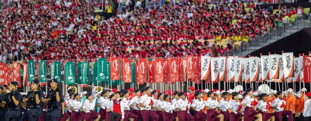 ViscountBP's tweet photo. A nation only 65 years old has more Flair and a sense of pageantry in its military parade than a 249-year-old one. https://t.co/Gn0smEcHxq
