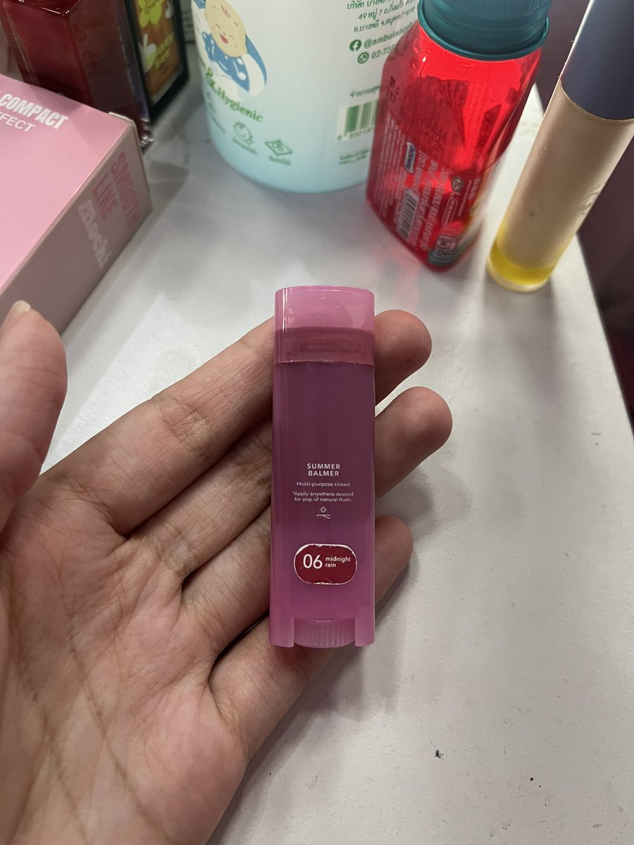 ploycheeze_'s tweet photo. ส่งต่อ ลิปซัมเมอร์ เหลือ95%จ้า มีสองสีค่ะ
เบอร์ 04,06 แท่งละ 80 รวมส่งค่ะ🥰
สนใจทัก  id line : pployzazaz 
#ส่งต่อคสอมือ2 #ส่งต่อคสอ #ส่งต่อลิป #ส่งต่อเครื่องสําอาง #ลิปซัมเมอร์ #summerbalmer https://t.co/f1emzmD0dm