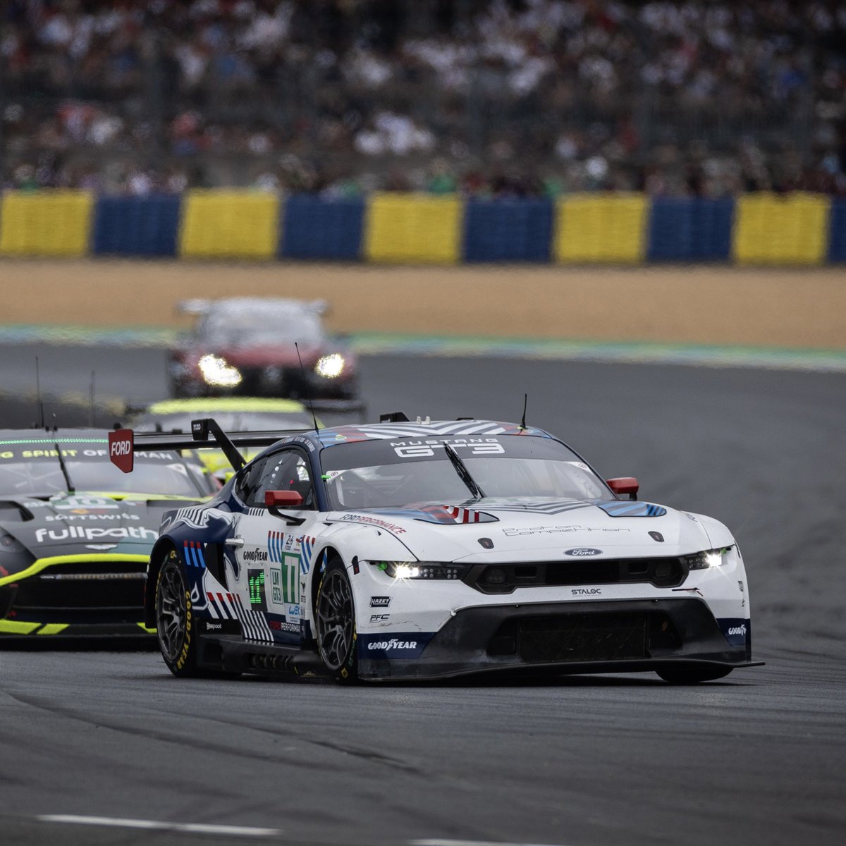 FordRacing's tweet photo. @ProtonRacing .@BTuckRacing back behind the wheel.

Hour 18 | No. 77 P13

#LeMans24 #GoLikeHell https://t.co/oB8oKHd5ws