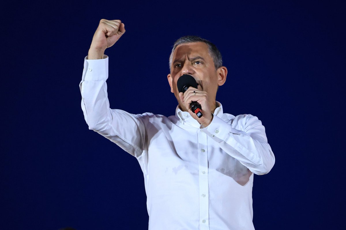 PARTİYİ TERK ETMEK YOK!🔥

Özgür Özel, mutlak butlan kararı çıkması halinde kararı tanımayacağını ve Genel Merkez’den çıkmayacağını açıkladı.