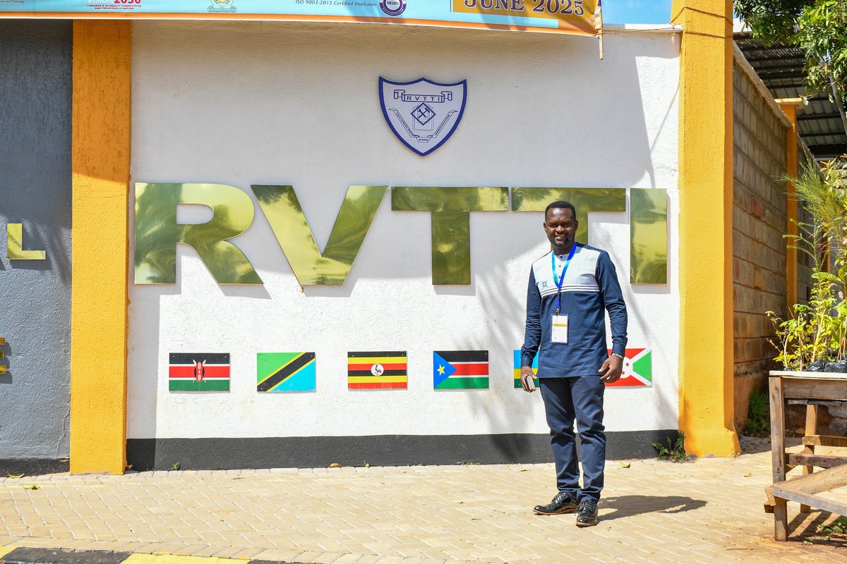 sobakiro's tweet image. It was great opportunity to participate in the 13th RVTTI international conference as a Key note speaker ! Congratulations @RVTTI for such a great conference that empathized the role of TVET in enhancing employability