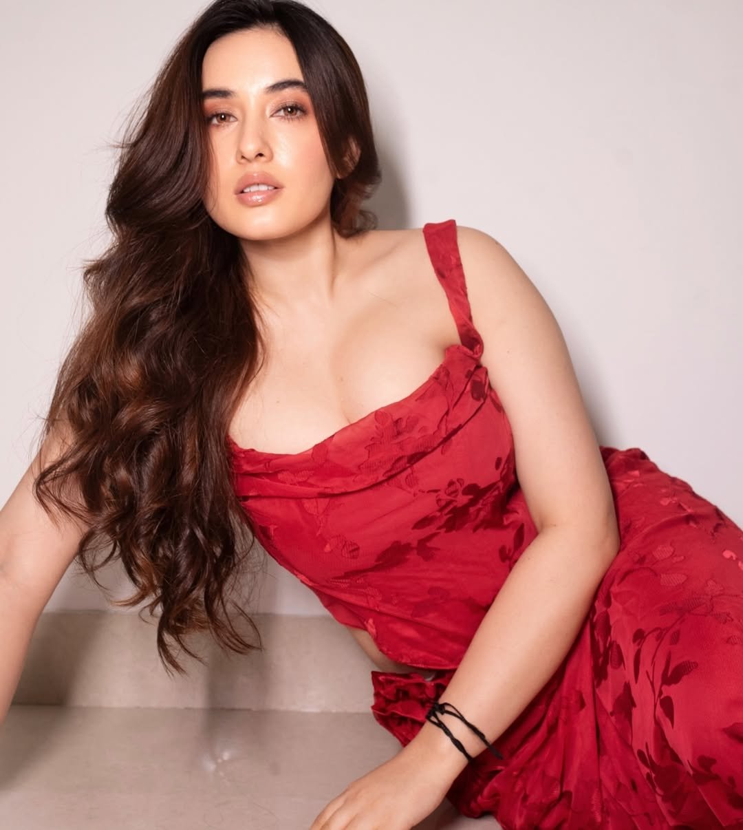 GteFsEia0AA1eH1?format=jpg&name=large