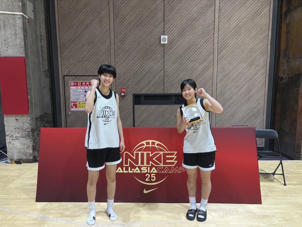 この選手は Nikeキャンプで ベスト5に入っていますね！ （右から3人目