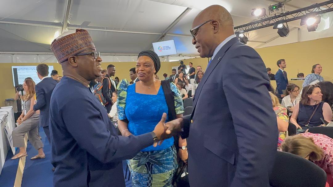 Retour en images sur le déplacement de la Ministre d’État, Ministre de l’Environnement et du Développement durable, Mme Ève Bazaiba, aux côtés de l’Ambassadeur de la RDC en France, M. Émile Ngoy Kasongo, à la 3ᵉ Conférence des Nations Unies sur l’Océan, tenue à Nice.